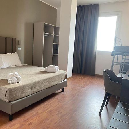 רימיני Hotel Golden מראה חיצוני תמונה