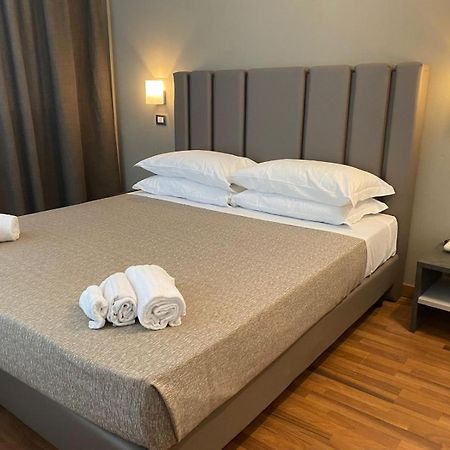 רימיני Hotel Golden מראה חיצוני תמונה
