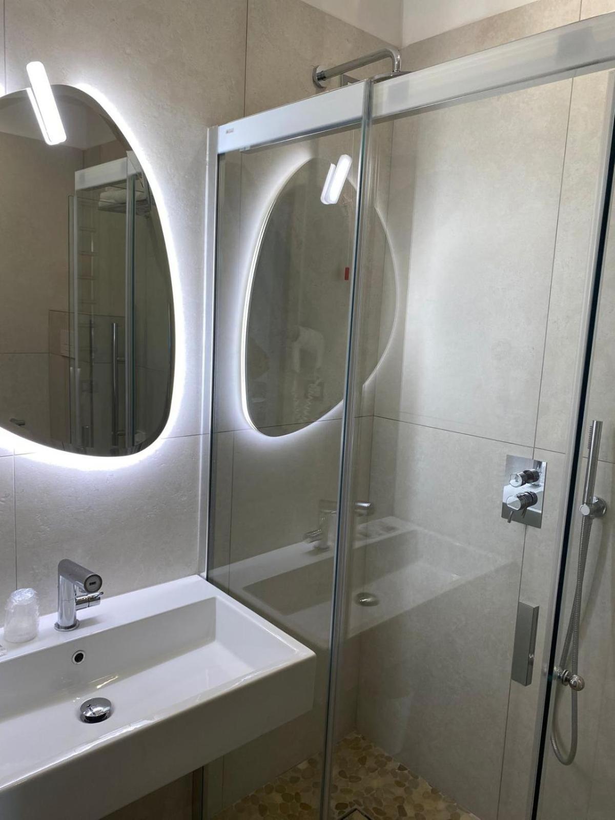 רימיני Hotel Golden מראה חיצוני תמונה
