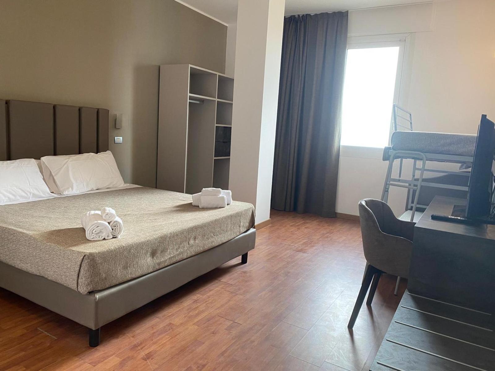 רימיני Hotel Golden מראה חיצוני תמונה