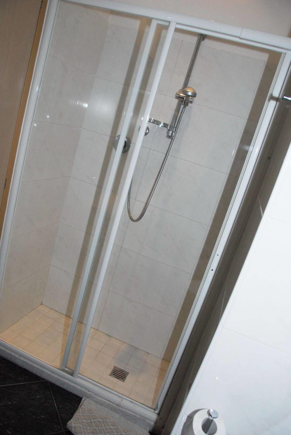 רימיני Hotel Golden מראה חיצוני תמונה