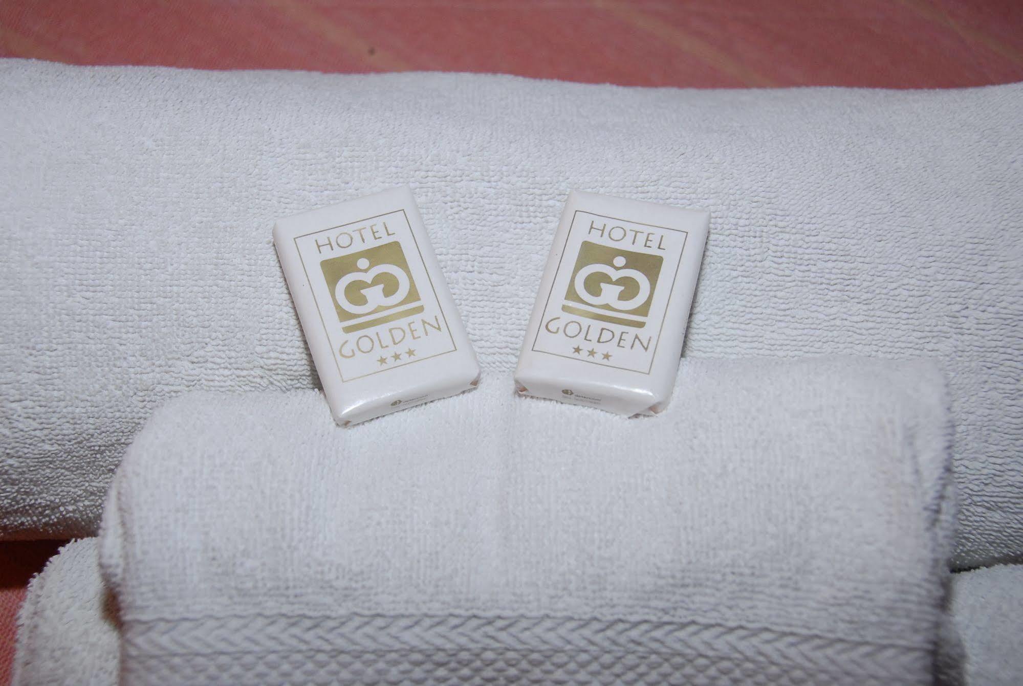 רימיני Hotel Golden מראה חיצוני תמונה